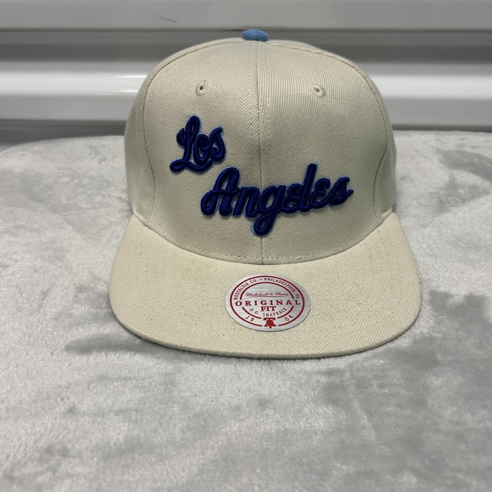 Los Angeles Lakers Hat Mens Off White Cap Snap Back Mitchell Ness NBA Script